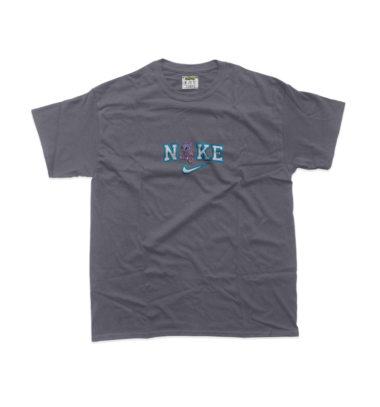 Дитяча футболка з вишивкою 20х20 см - Найк з білим драконом