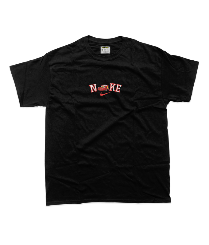 Чоловіча футболка з вишивкою 20х20 см - Найк Блискавка МакКвін