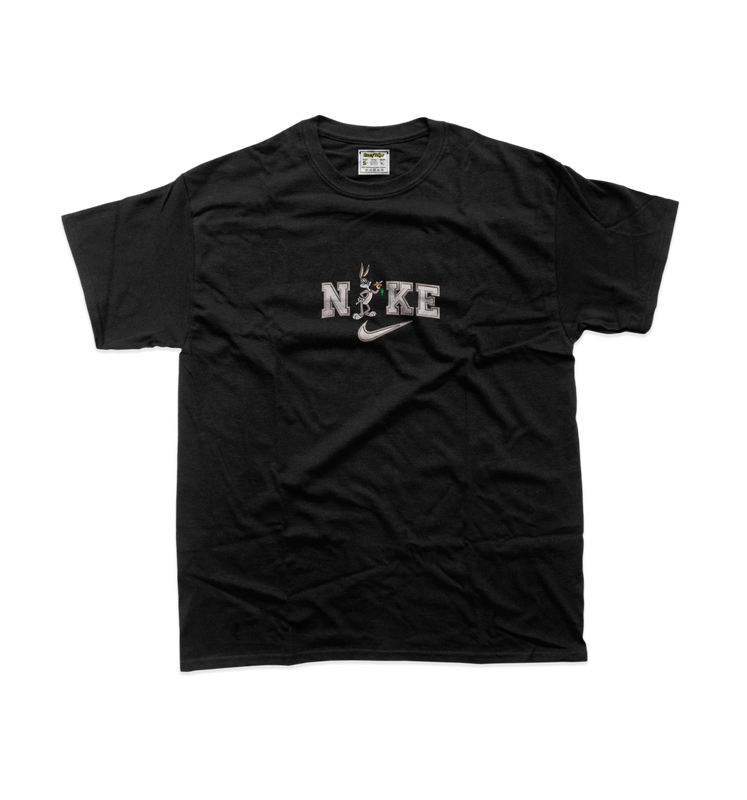 Чоловіча футболка з вишивкою 20х20 см - Найк Багз Банні